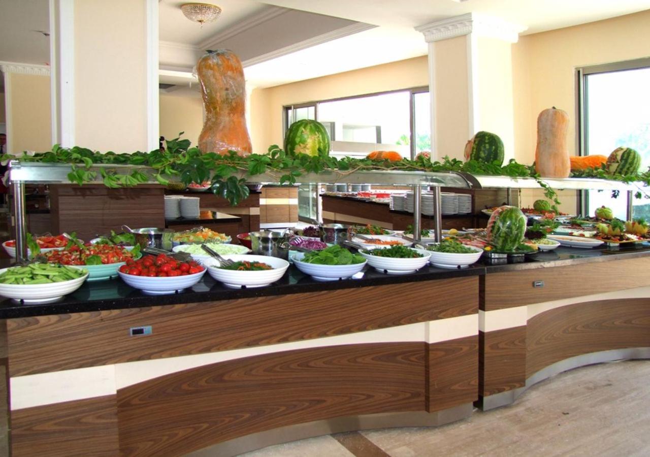 Golden Sunset Hotel&Spa Kemer Exterior foto A salad bar