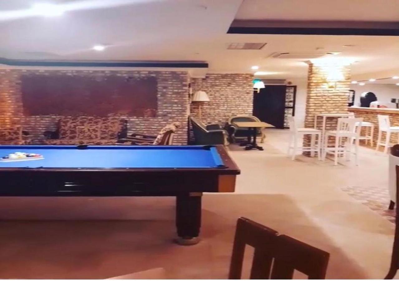 Golden Sunset Hotel&Spa Kemer Exterior foto The pool table at the 1001 nights lounge